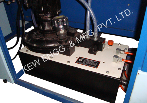 Repairing & Servicing of Web Gliding System for Doctoring Rewinding Machine